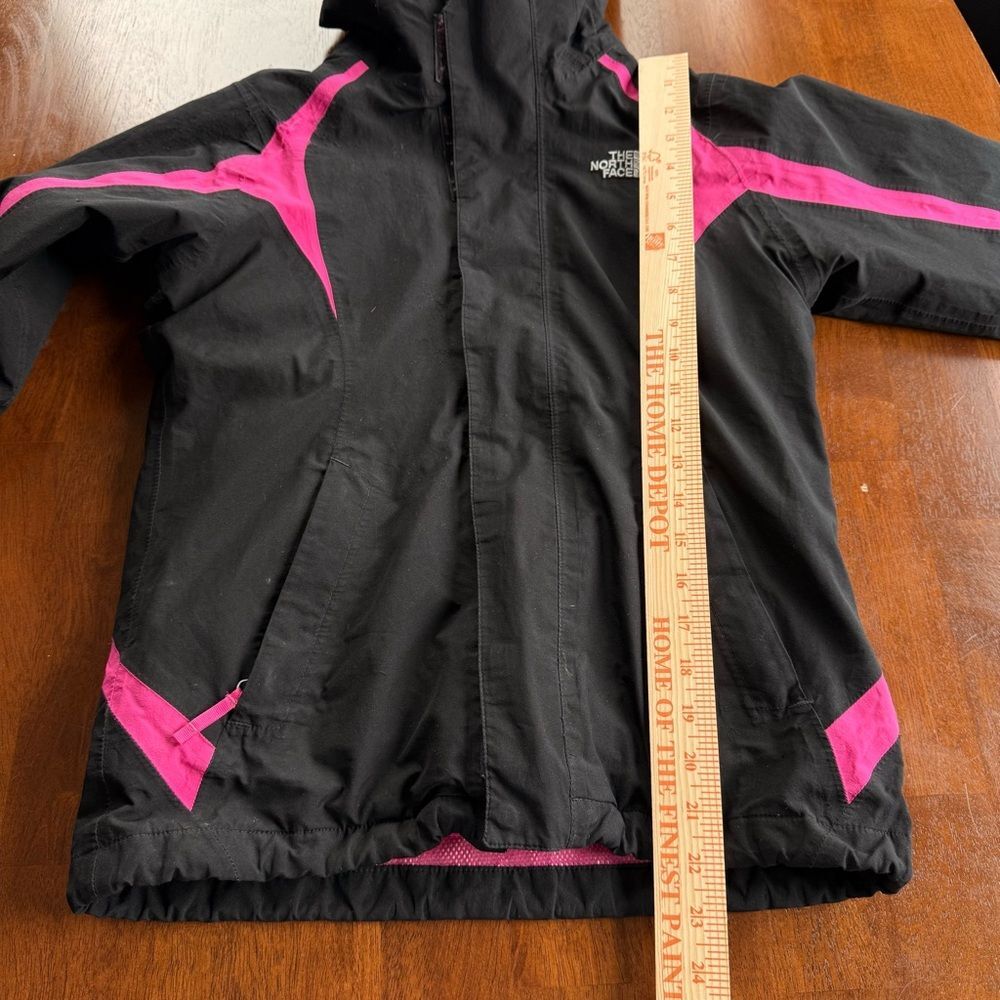 The North Face Girls Black Pink Jacket 3-in-1 jacket Ski Jacket Medium 10/12 - Picture 4 of 10